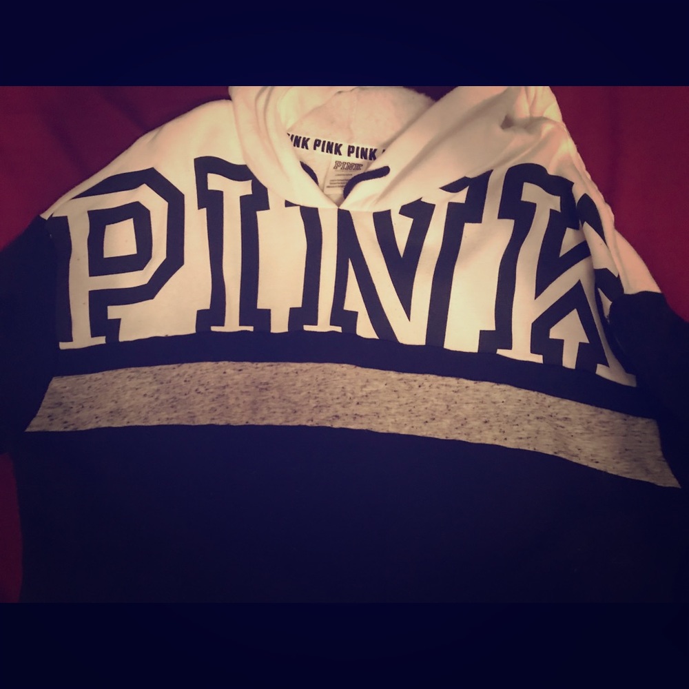 PINK Victoria Secret Hoodie 💕